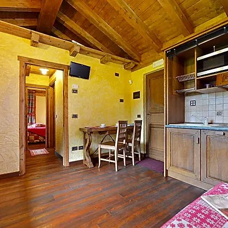 Otel Le Petit Abri Champoluc