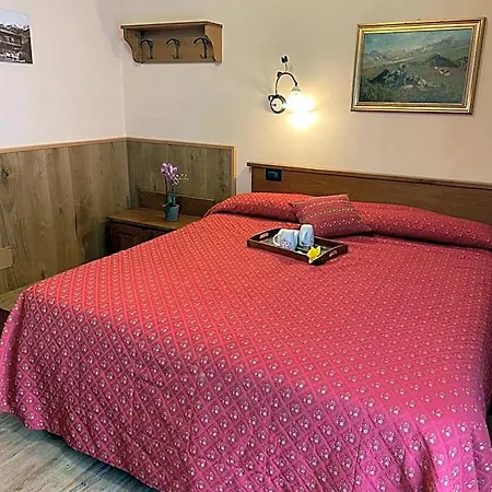 Le Petit Abri Hotell Champoluc