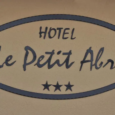 Hotel Le Petit Abri 3*