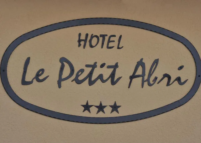Hotel Le Petit Abri 3*