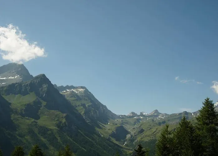 Le Petit Abri Hotel Champoluc